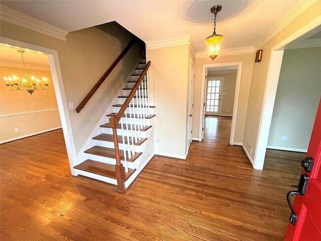 Photo - 1150 Falstaff Dr