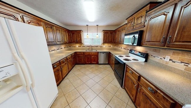 Photo - Coming Soon! 3 Bedroom home in the Northfi...