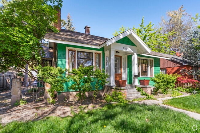 Building Photo - 2015 N 19th St Rental