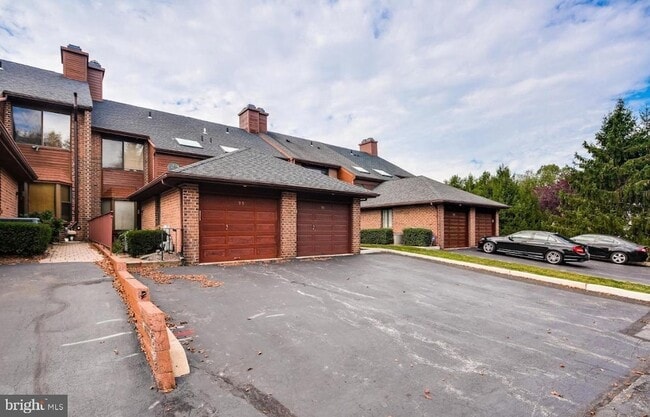 Photo - 93 Timothy Cir Townhome