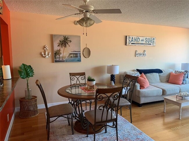 Photo - 6219 Palma Del Mar Blvd S Unidad 307