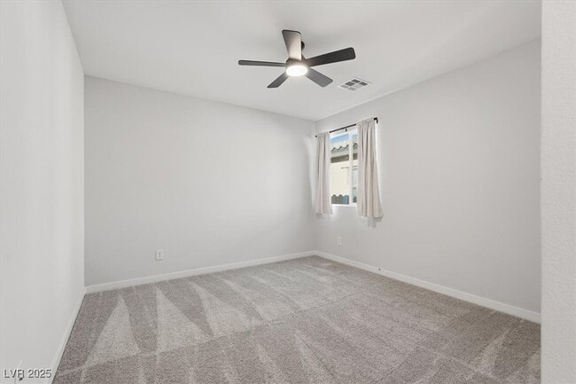 Photo - 8609 Faxom St