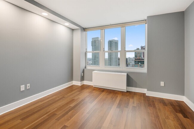 Photo - 88 Morgan St Unit 3301