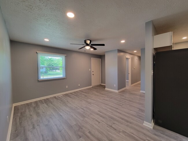 Photo - 1353 New Field Ln