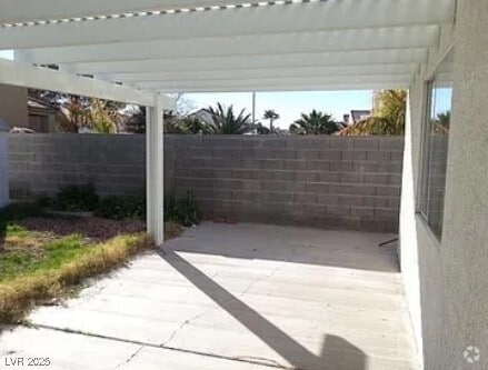 Building Photo - 3736 Rose Canyon Dr Rental