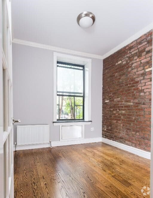 Building Photo - 47 1/2 East 1st Street Rental