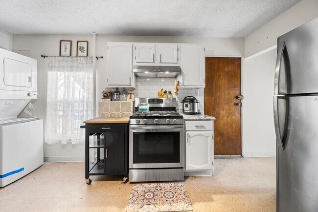 Photo - 249 Winthrop Shore Dr Unit 4