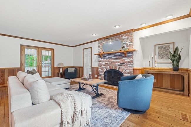Photo - 15 Wildwood Dr