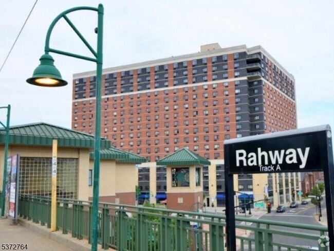 Building Photo - 1 Carriage City Plz Unit 1502 Rental