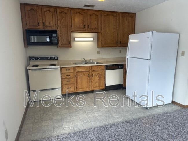 Photo - 59 Bordeaux Ln