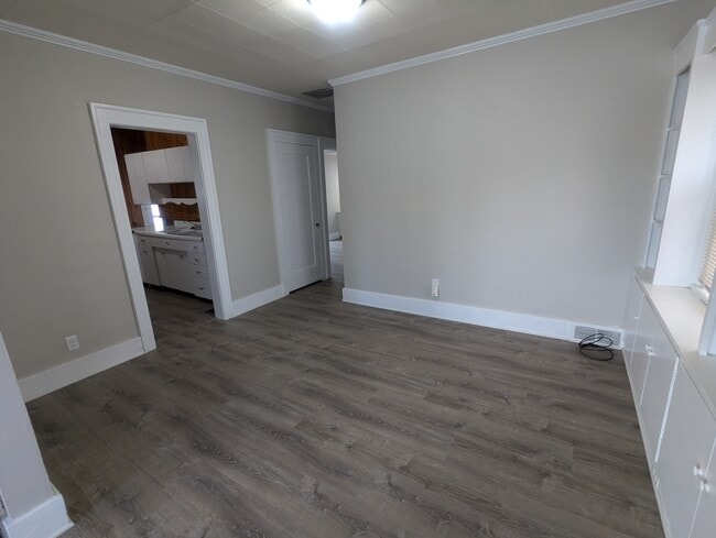Building Photo - 516 S Franklin St Unit 1