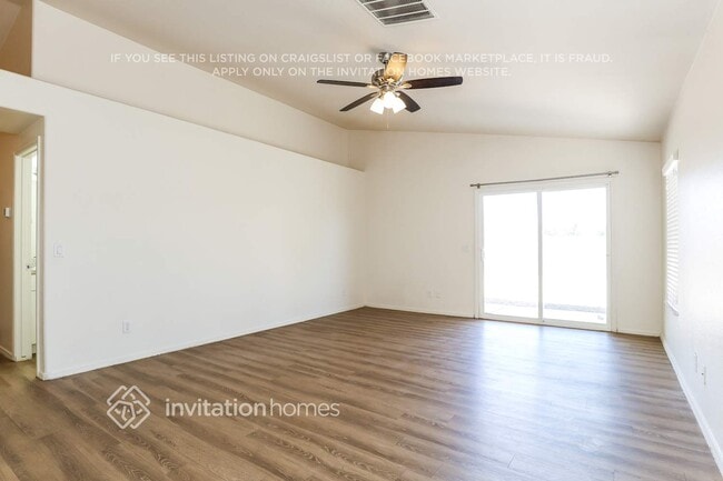 Photo - 12014 W Holly St