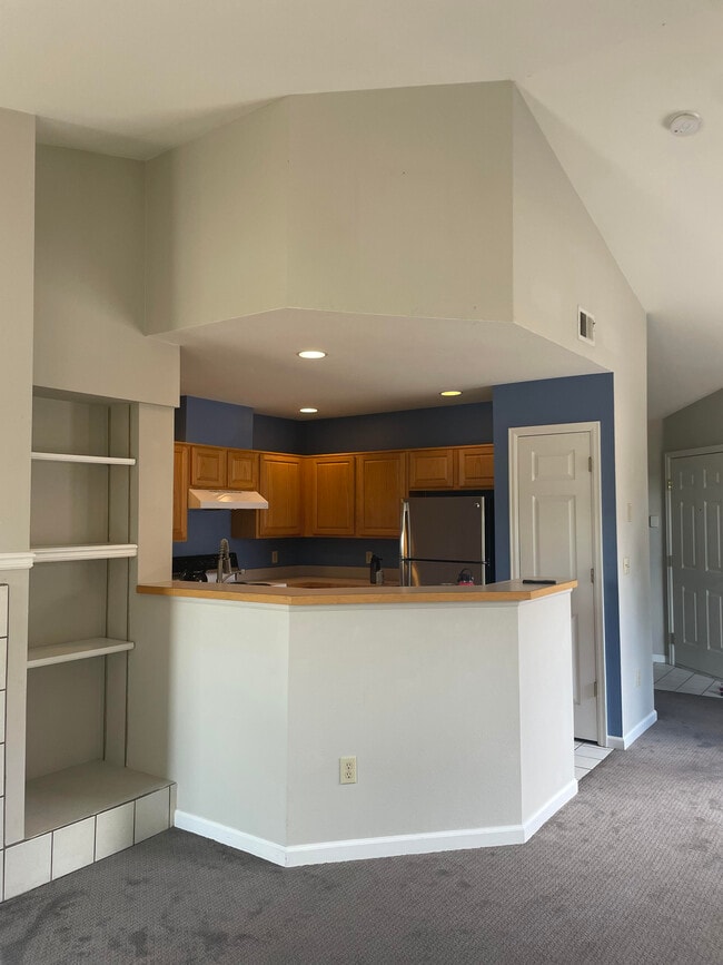 Building Photo - 4286 S Eldridge St Unit 201