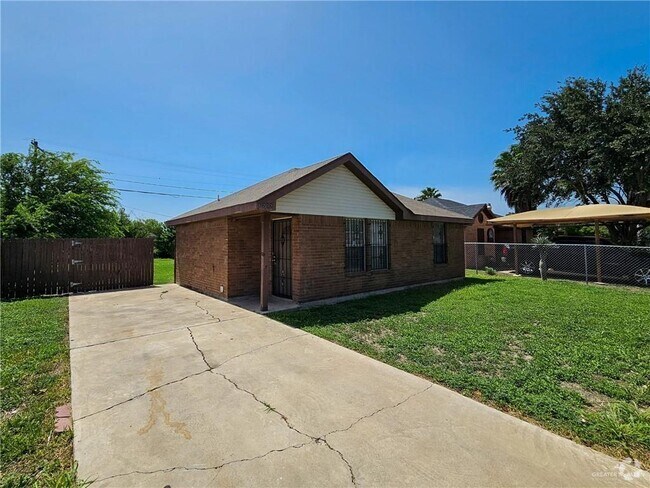 Building Photo - 6202 S Rivera St Rental