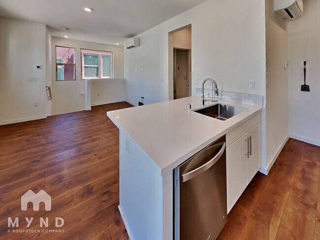 Photo - 164 Log Pond Ln