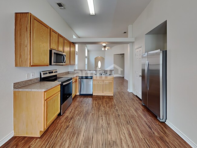 Photo - 9024 Eastwood Ave