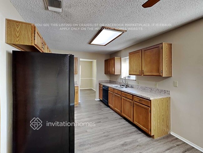 Photo - 305 Iberis Dr