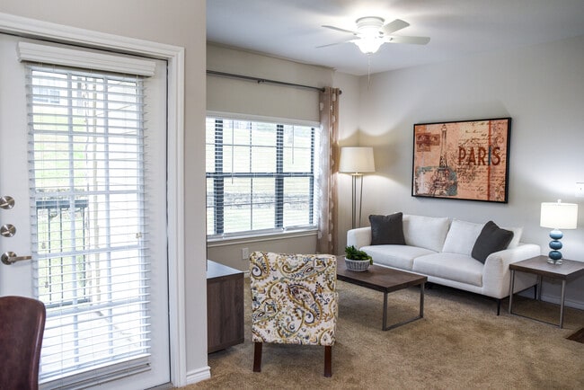 Photo - Longfellow Arms