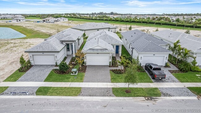 5078 Lido Key Ln