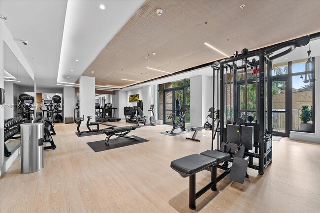 3400 SW 27th Ave Unit 201