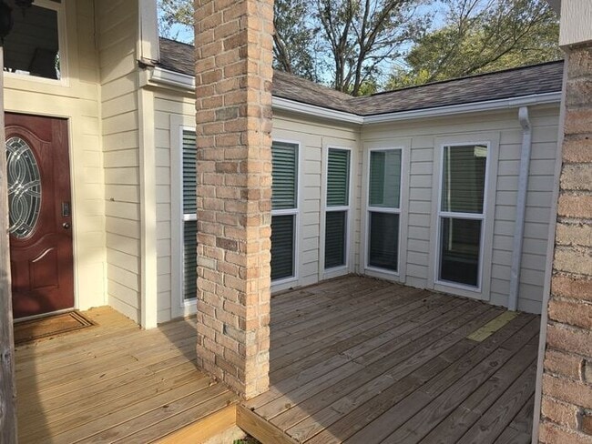 Photo - 2102 Gray Falls Dr