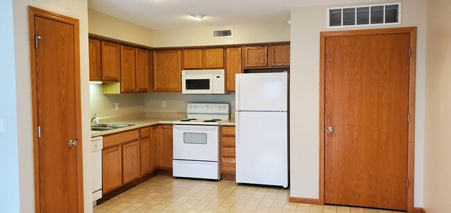 Photo - 3101 Samuel Ct SW Condo Unit 8