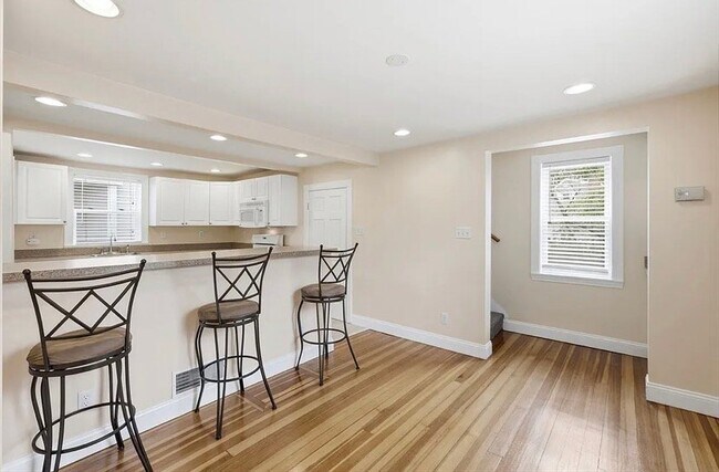 Photo - 98 Grove St