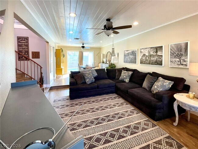 Photo - 2246 Windsor Dr