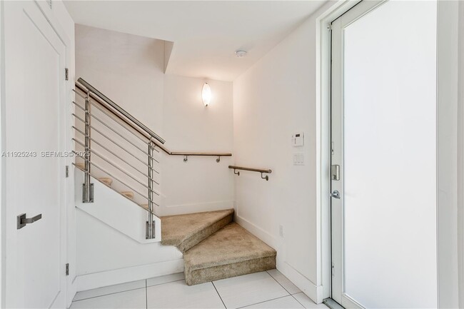 Photo - 9187 NW 33rd St