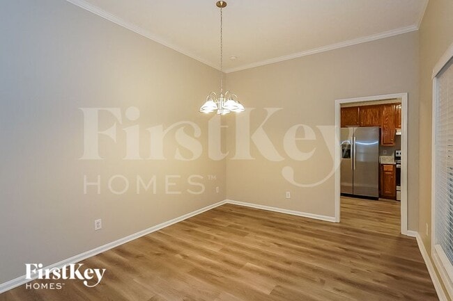 Photo - 339 Bayhill Dr