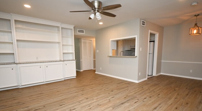 Living Area - 3730 Fairfield Ave Unit 234