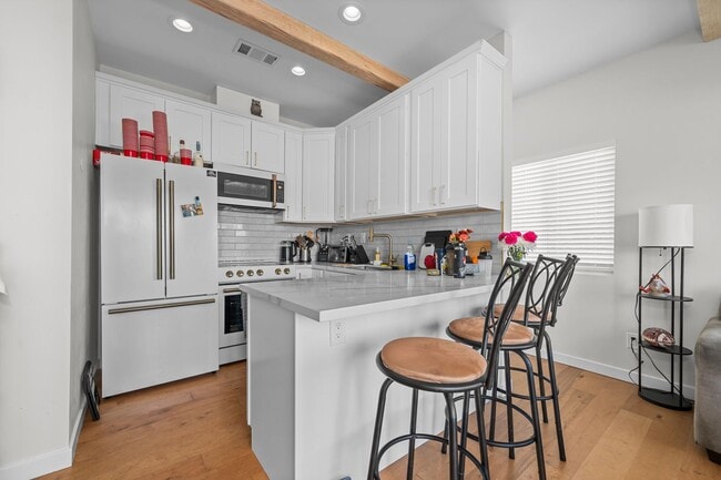 Photo - 5338 Hewlett Dr