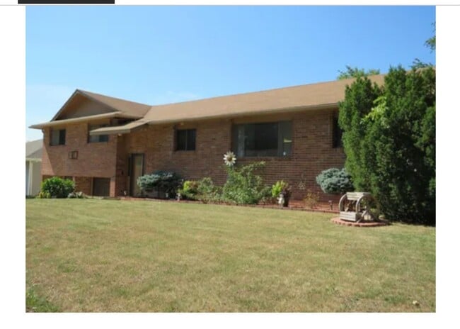 Photo - 747 W Morrow St Casa