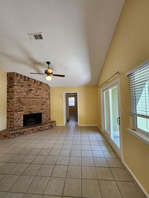 Building Photo - 2610 Garrettson Dr