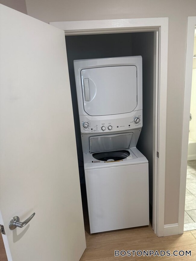 Photo - 75 S Main St Unit 509