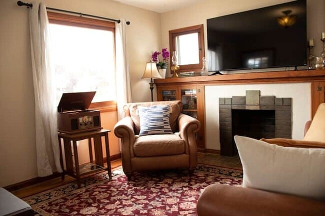 Photo - Bungalow by the Green! Executive SLC Rental Home