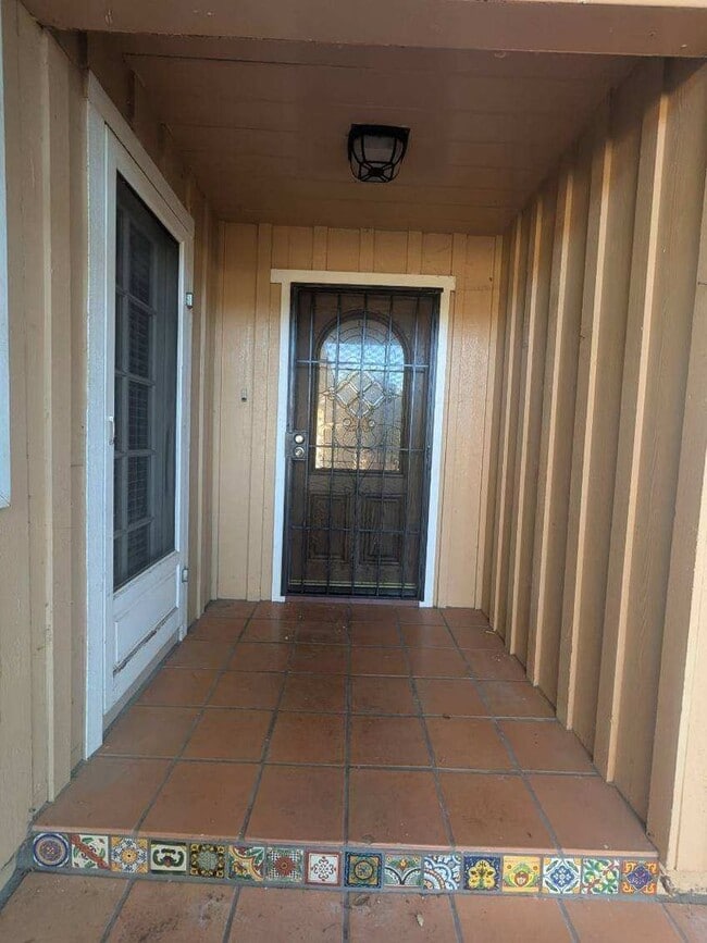 Photo - 401 Burnham Rd Unit 401