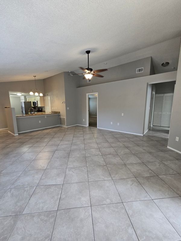 Photo - 787 Arthurs Ct