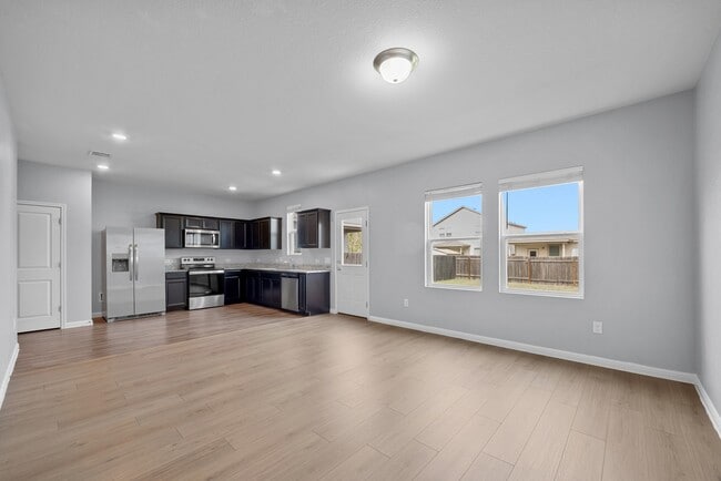 Building Photo - 320 Bell Rings Dr