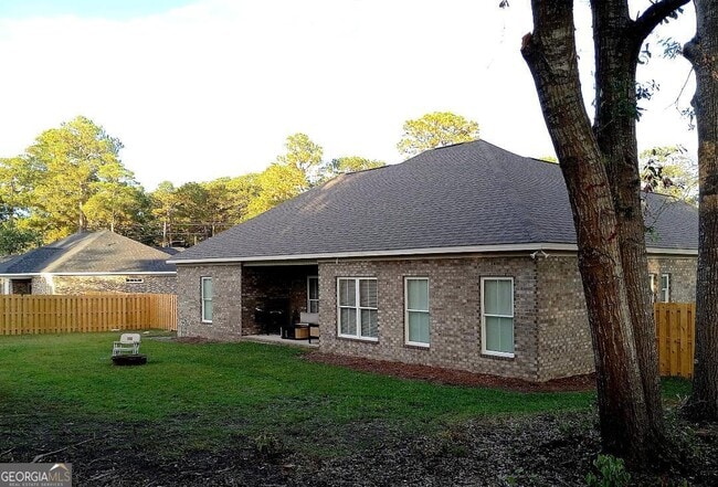 Photo - 409 N Main St