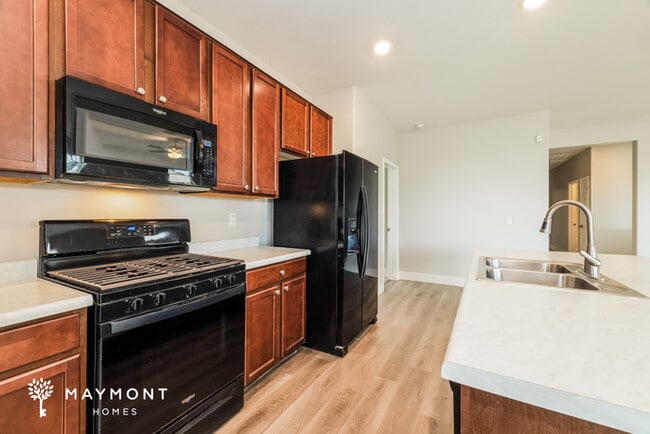 Photo - 19953 W Madison St