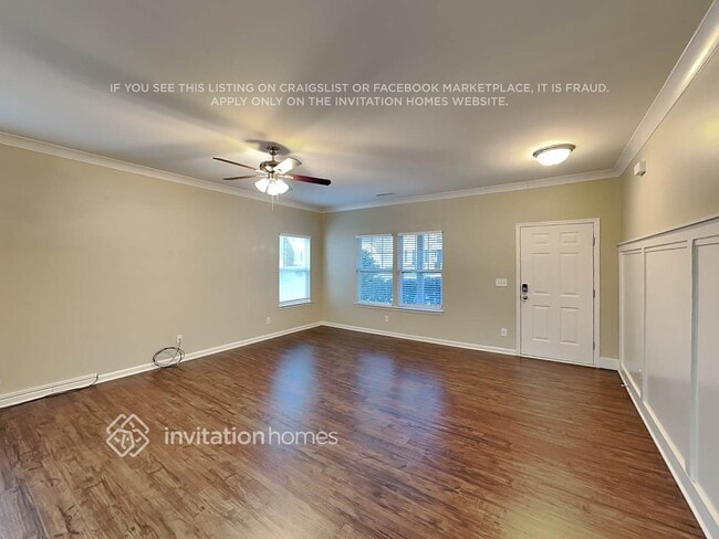 Photo - 111 Louden Dr