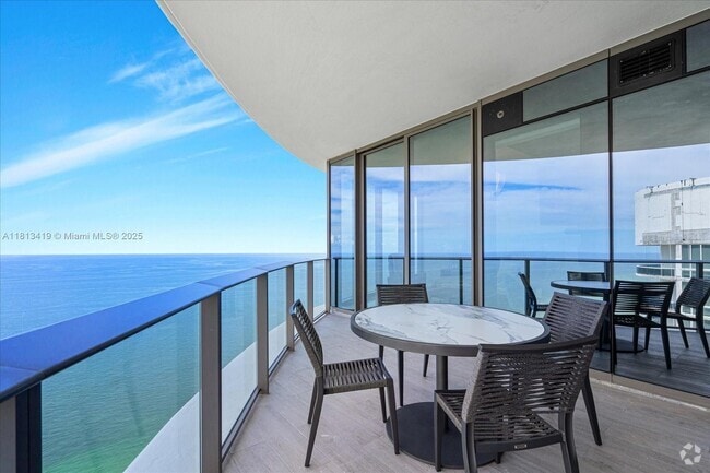 Building Photo - 15701 Collins Ave Unit 4401 Rental