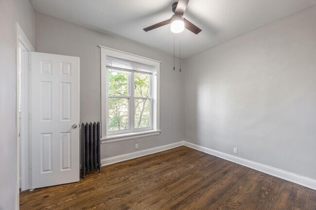 Photo - 6259 N Lakewood Ave Unit 1N