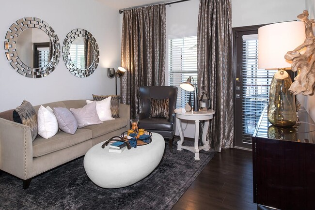 Photo - The Flats at Westover Hills