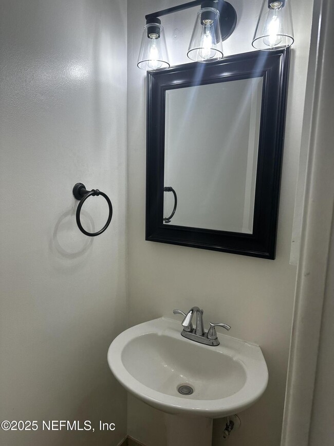 Photo - 11695 Tanager Dr