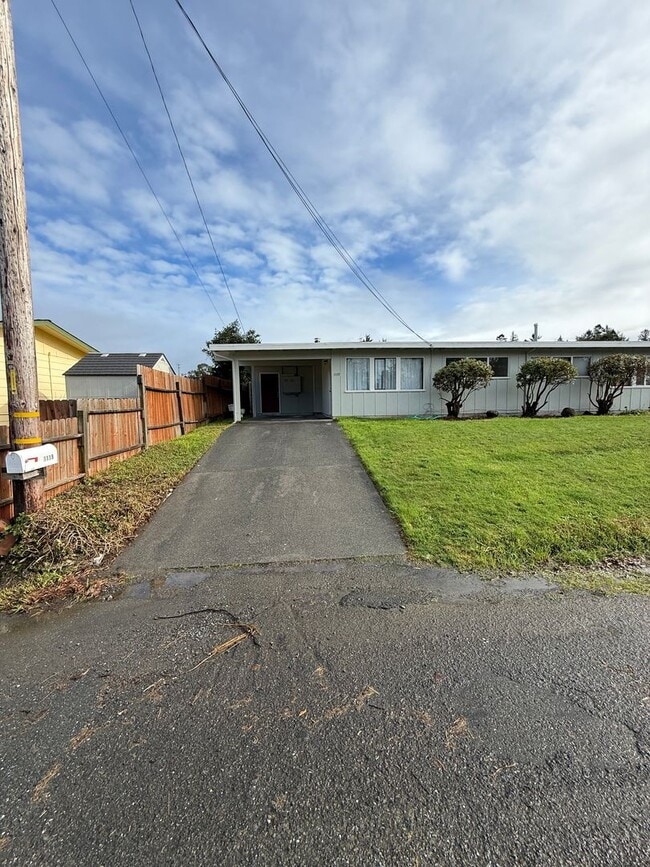 Photo - 1123 Vernon St Unit 1119 Vernon