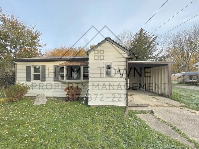 Building Photo - 623 Louisa St
