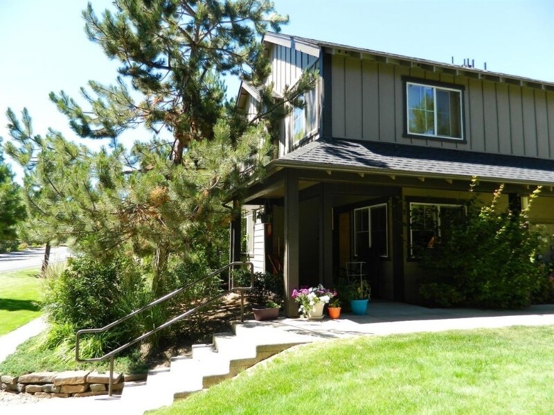 Photo - 1933 NW Monterey Pines Dr Unidad 1 Rental