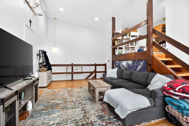 Photo - 2213 Green St Unit A1